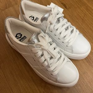 Spris white sneakers size 220 us 5